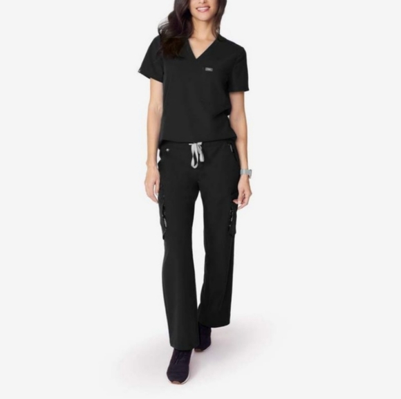 FIGS Tema Performance Wide Leg Cargo Scrubs Pants - Picture 12 of 12